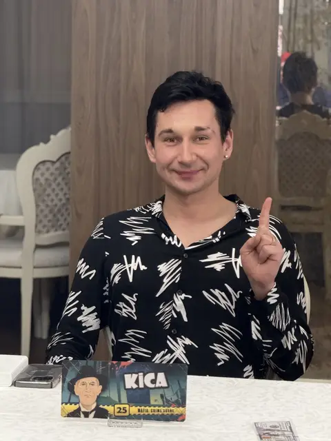 Учасники завершують раунд гри «Фітнес-мафія» в ресторані Black Sea