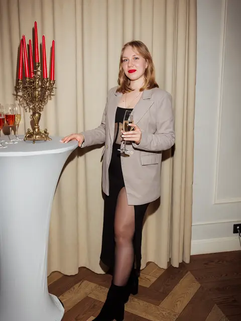 Портрет гості на весняному вечорі 8 Березня в Black Sea