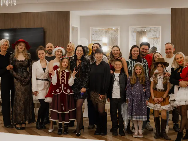 Спільне фото учасників звітного концерту Aveart Space у Black Sea Restaurant, Одеса