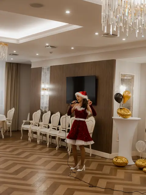 Новорічний вокальний номер у Black Sea Restaurant, дитячий звітний концерт