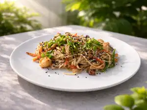 Удон з куркою та креветками