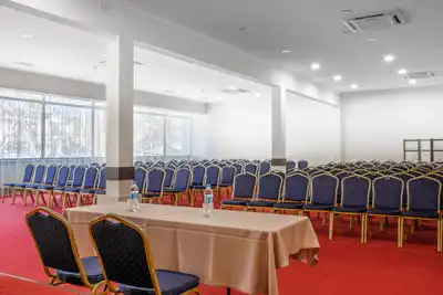 Конференц-зала Black Sea Otrada: загальний вигляд залу для тренінгів і презентацій